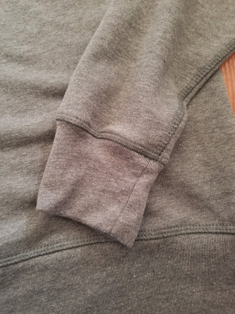 Omega Laurel Crewneck